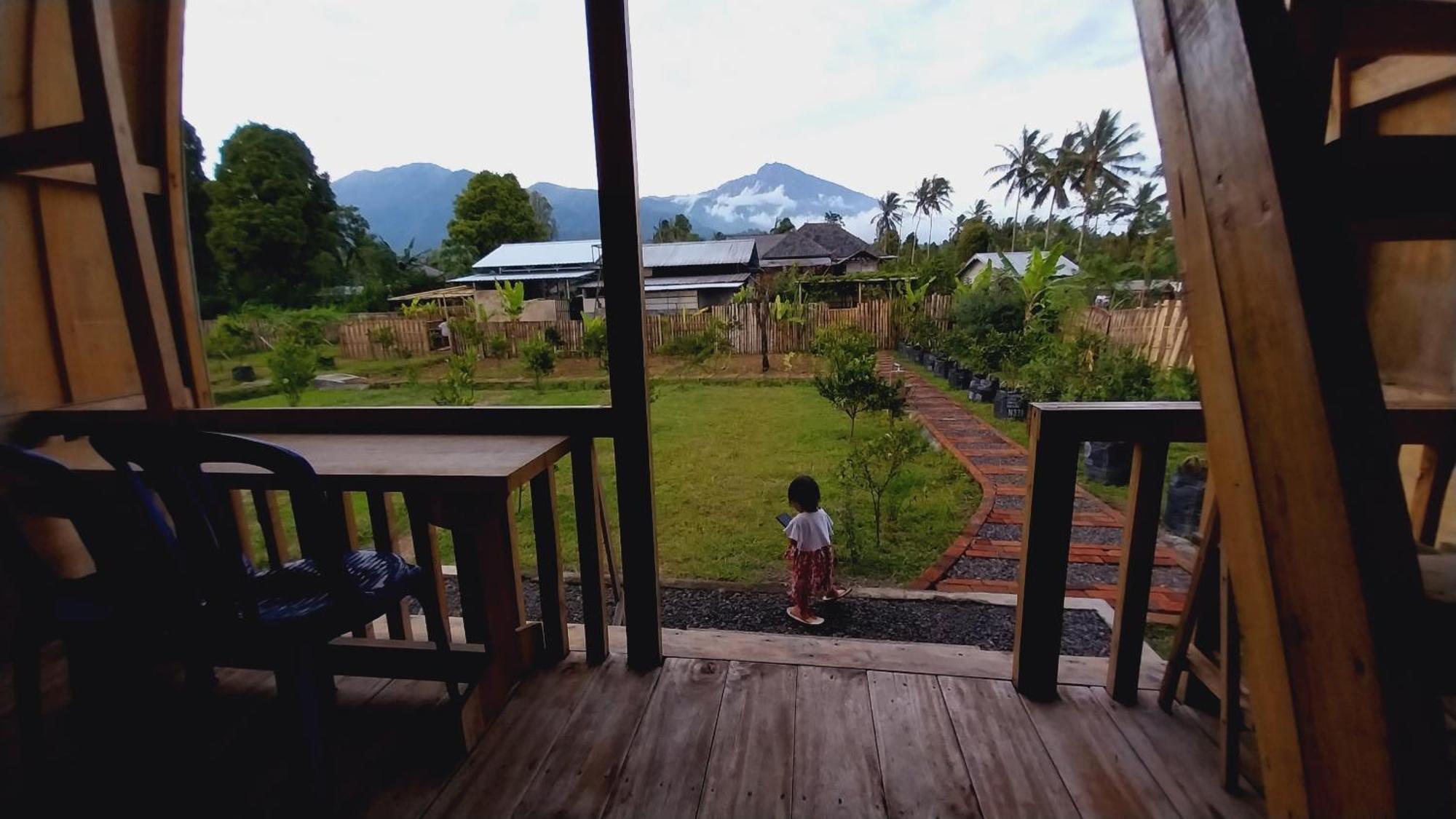 Raturinjani Homestay Selong Extérieur photo