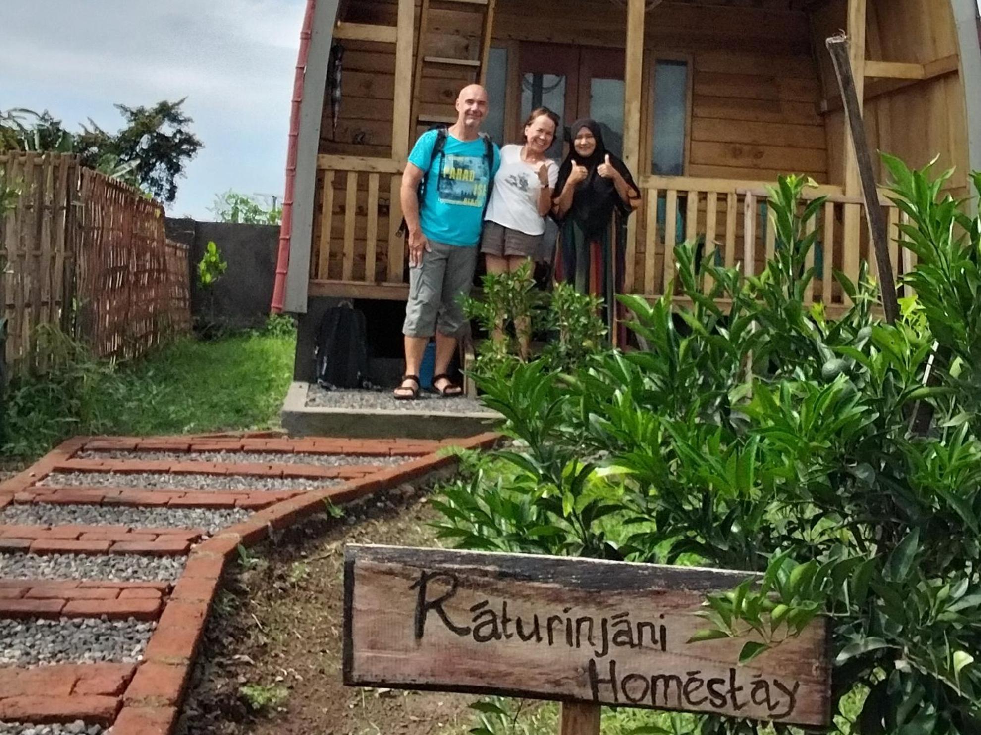 Raturinjani Homestay Selong Extérieur photo