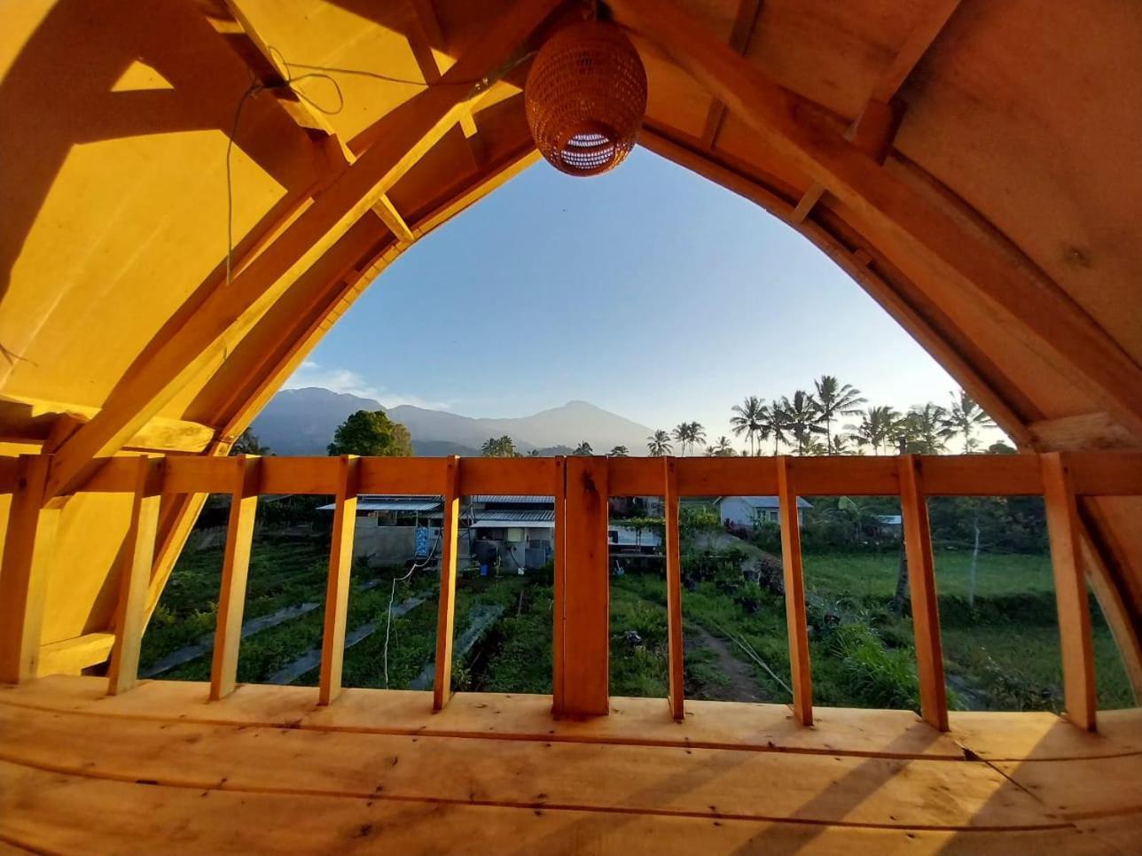Raturinjani Homestay Selong Extérieur photo
