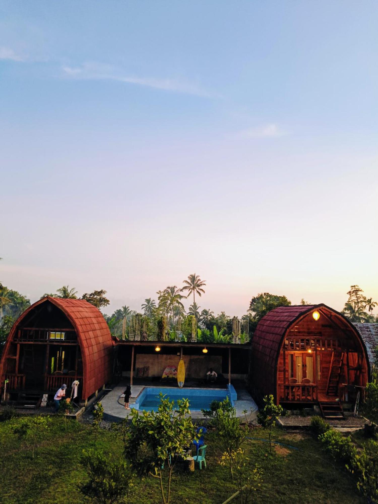 Raturinjani Homestay Selong Extérieur photo