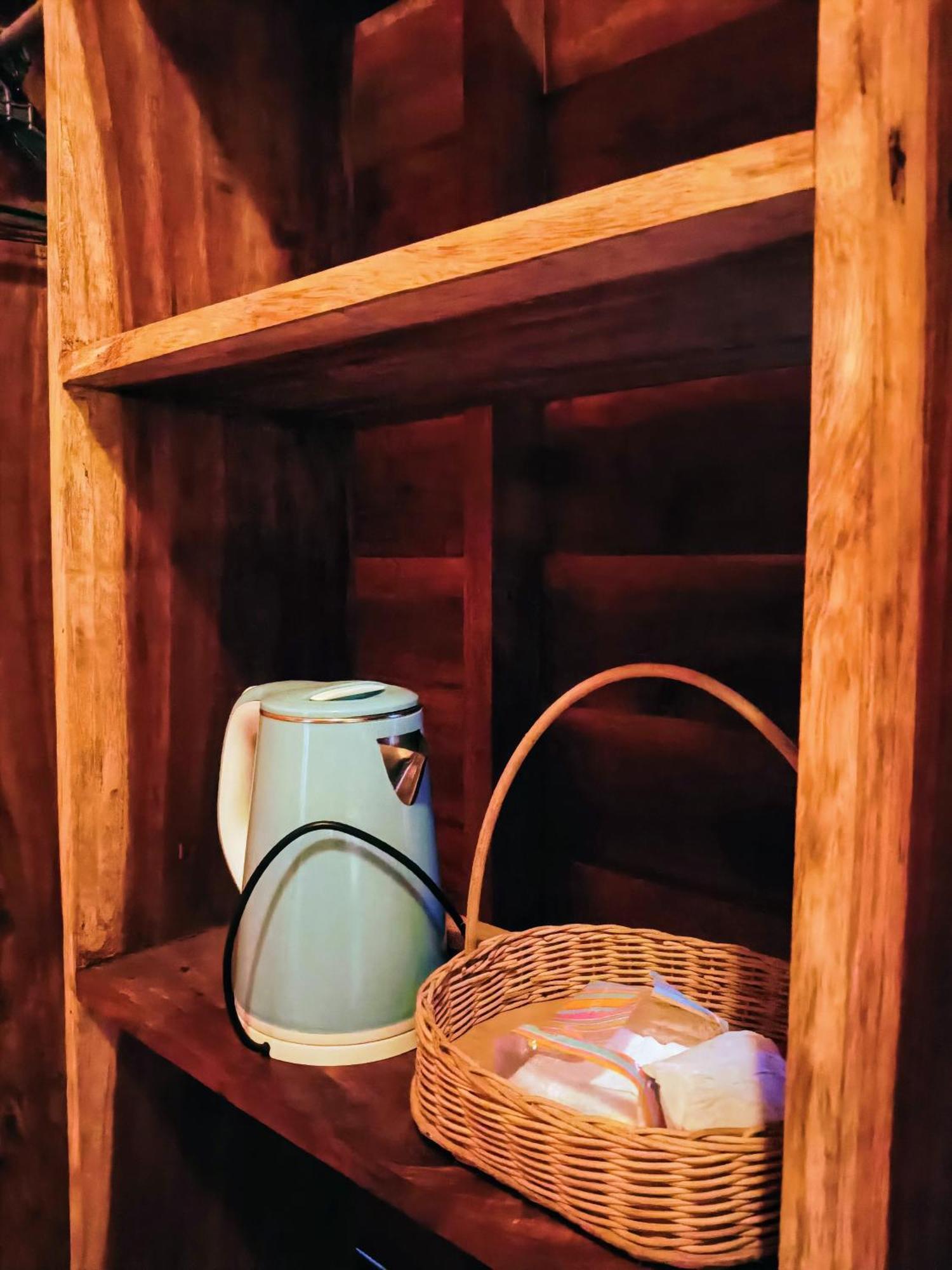 Raturinjani Homestay Selong Extérieur photo