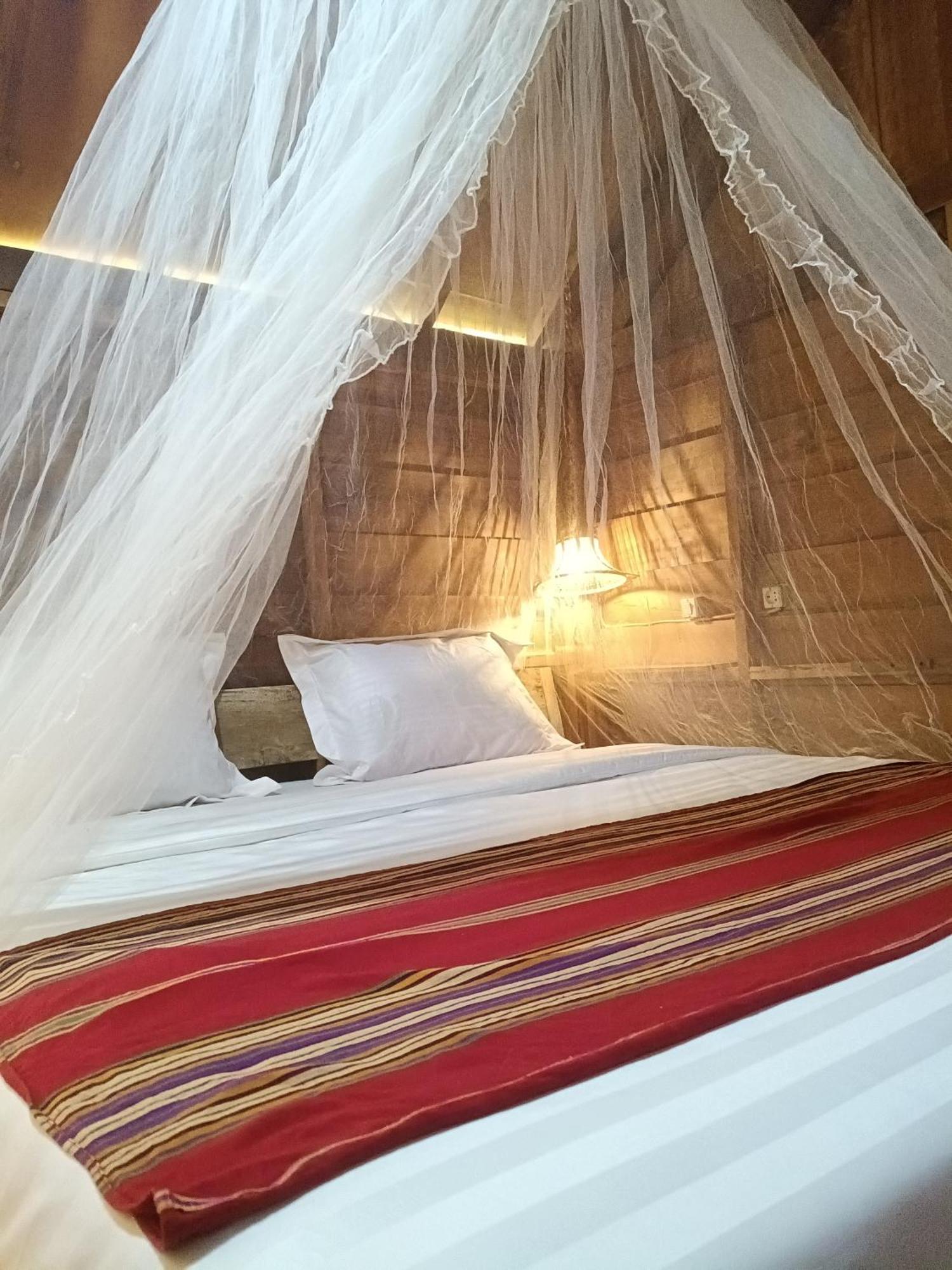 Raturinjani Homestay Selong Extérieur photo